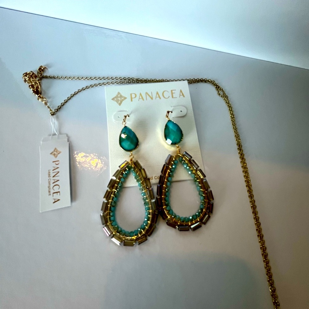 NWT Panacea Teardrop Earring and Necklace Set
